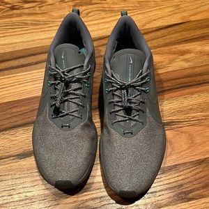 Nike zoom tennis shoes